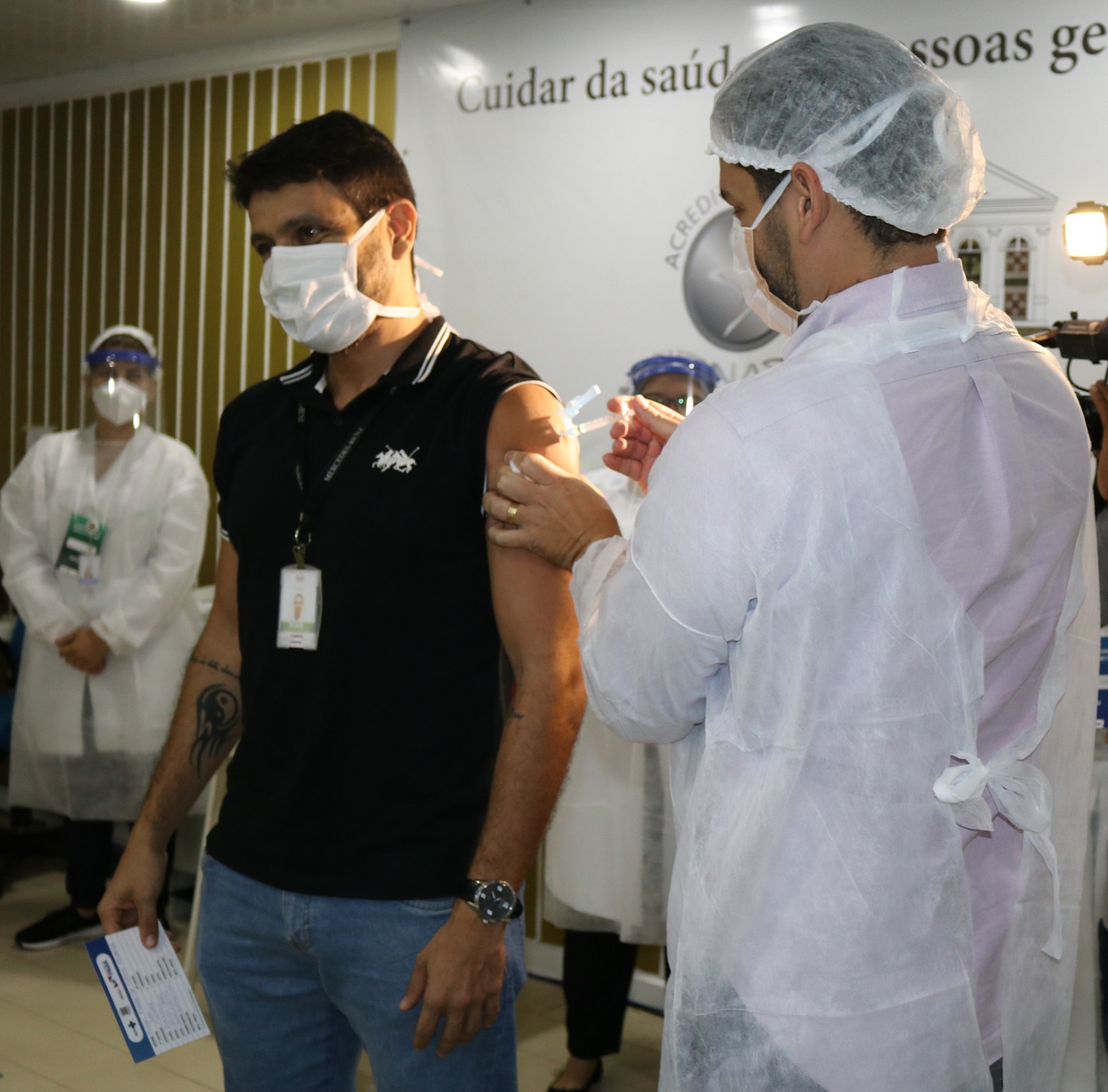 Você está visualizando atualmente Santa Casa do Pará inicia a vacinação da Covid-19 em seus trabalhadores da saúde