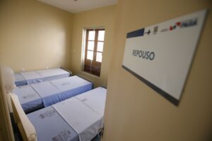 Leia mais sobre o artigo Nova enfermaria da Santa Casa, exclusiva para fígado, recebe pacientes de todo o Pará