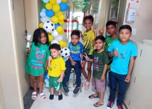 Leia mais sobre o artigo Voluntários realizam festa de aniversário para crianças em tratamento na Santa Casa