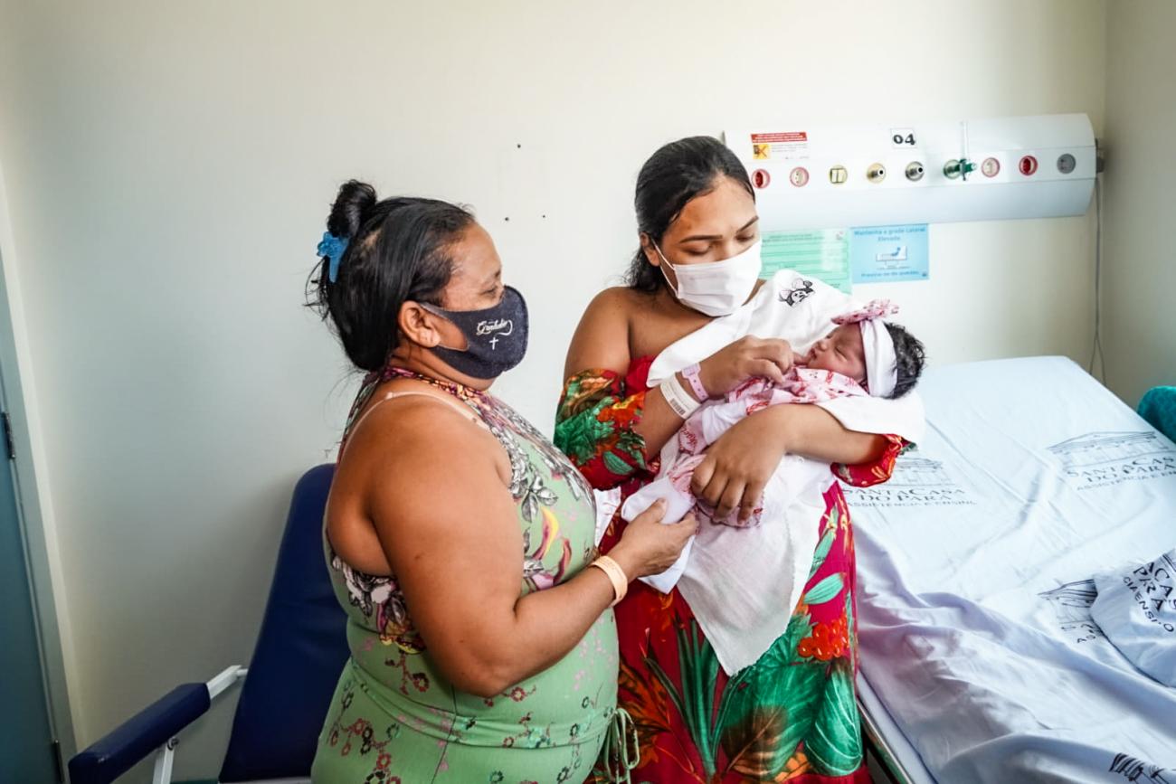 Você está visualizando atualmente Antonelly Mikaela é o primeiro bebê a nascer em 2023 na Santa Casa do Pará
