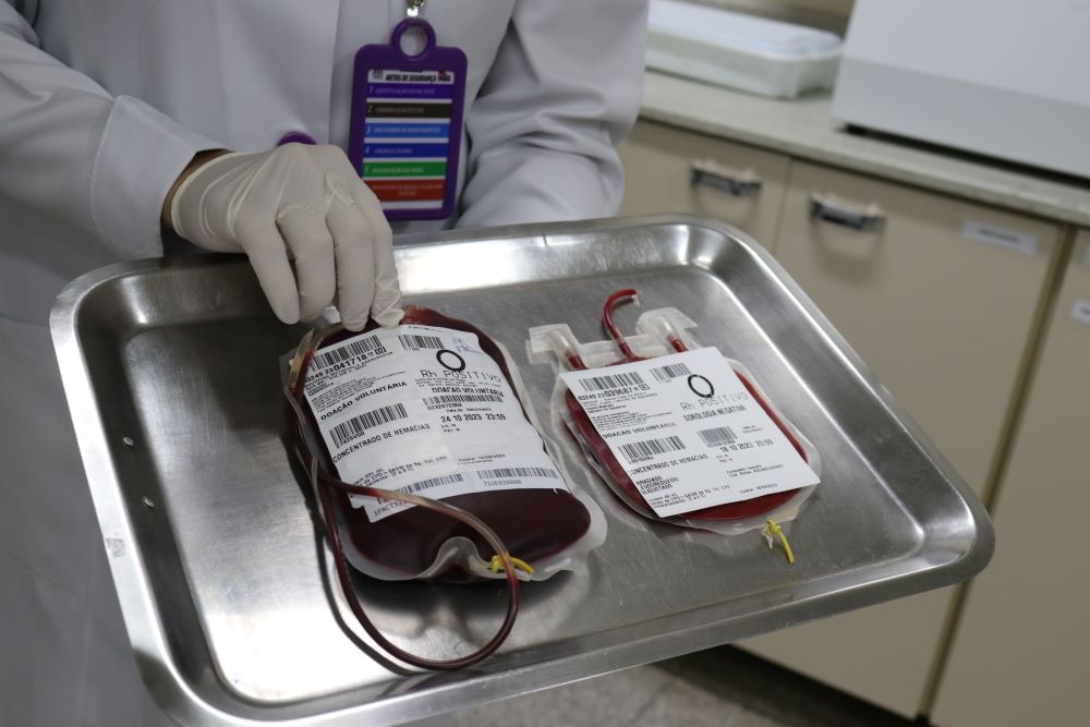 Você está visualizando atualmente Aliquotagem de bolsas de sangue na Santa Casa atende especificidade de recém nascidos internados